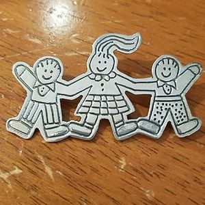 Children brooch